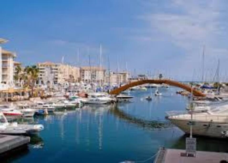 Votre Sejour Cosy A Frejus! Apartment Exterior foto