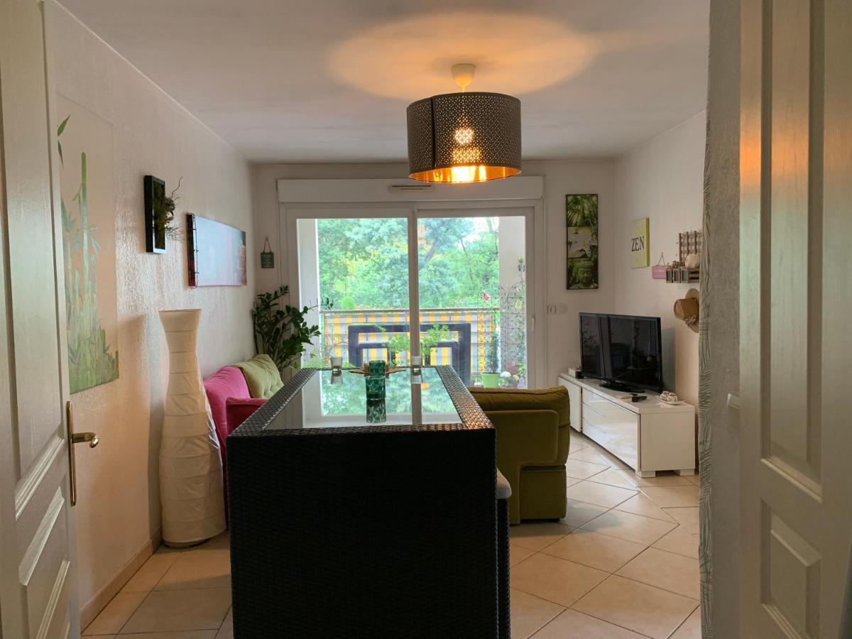 Votre Sejour Cosy A Frejus! Apartment Exterior foto